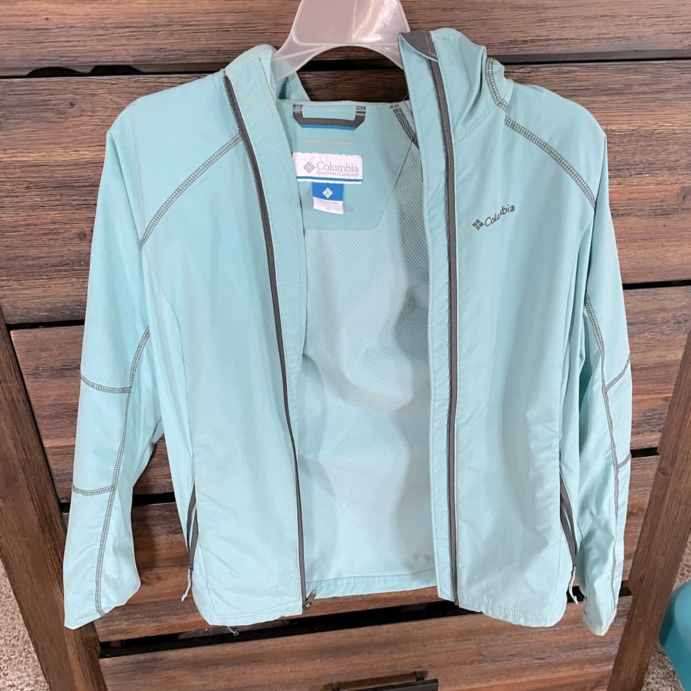 Columbia Rain resistant jacket